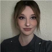 Clases de inglés desde los grupos más pequeños hasta B2. Más de 5 años de experiencia y actualmente trabajando en ello