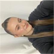 Soy una persona responsable, paciente y me gusta que los alumnos aprendan conmigo. Actualmente estoy cursando 2. de Administración y Dirección de Empresas. Apta para nivel primaria y ESO