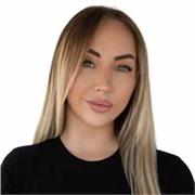 Studentessa con esperienza, multilingue e aiuto compiti a Roma