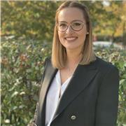 Laureata in Scienze Biologiche e do ripetizioni a ragazzi delle scuole elementari, medie e superiori