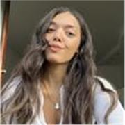 Practical English tutor offering lessons in Malta online