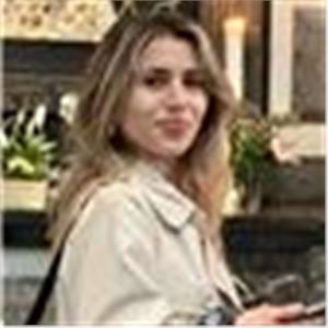 Elif Çakiroglu