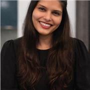 Experienced English tutor helping you speak confidently and fluently