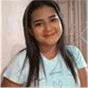 Profesora de matemáticas ofrece clases a niños y adolescentes, completamente online