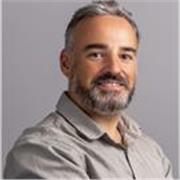 Especialista en performance. Enseño marketing práctico orientado a resultados