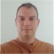 Profesional Magister en Educación y Licenciado en Matemáticas