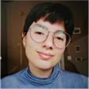 Titulada en Biología por la Universidad Autónoma de Madrid con experiencia en clases de Bachillerato y universidad.