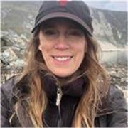 A graphic designer who can people who want to become more visually literate.