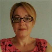 Docente di lingua russa, madrelingua, con grande esperienza di insegnamento impartisce lezioni di russo sia online che in presenza