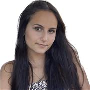 Estudiante de Psicologia, con la titulación del Batchillerato Cientifico y actual vetlladora en un colegio.