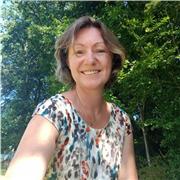 Je suis enseignante spécialisée dans la difficulté scolaire et coach pour ados, j'enseigne la méthodologie des apprentissages