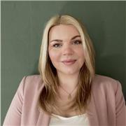 Englisch Tutorin für alle Schuljahrgänge inklusive Unterstufe und Oberstufe, wie auch Grundschule.