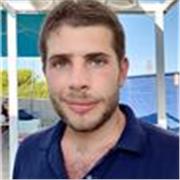 Sono un laureato magistrale in chimica, professionale e rigoroso, ma allo stesso tempo empatico e paziente