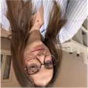 Professeur particulier qui donne des cours en biologie, chimie et mathématiques pour des élèves de la primaire au lycée