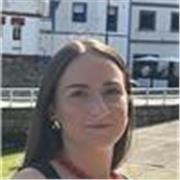 Profesora de matemáticas apta para alumnos hasta 12 años.