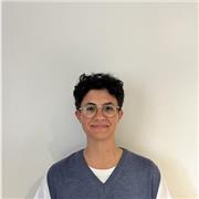 Sono una studentessa universitaria a Padova, mi piacerebbe aiutare con i compiti (qualsiasi) e provare a renderli divertenti!