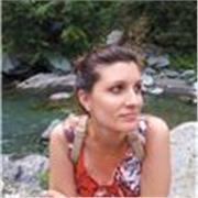 Diplomata al liceo classico Beccaria di Milano, ho maturato anni di esperienza nell' insegnamento di varie materie a bambini e ragazzi. Ho partecipato e ricevuto riconoscimenti in concorsi di poesia. Sono disponibile per lezioni di lingua italiana a stran