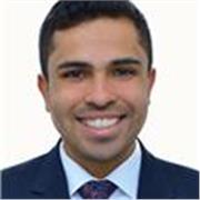 Spanischlehrer mit einer auf Kinder, Jugendliche und Erwachsene abgestimmten Pädagogik