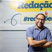 Professor com mais de 20 anos de experiência com a Redação do Enem