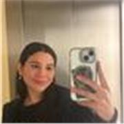 Profesora de español para extranjeros con el idioma nativo y formación en periodismo 