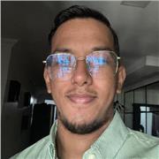 Músico,cantante,que imparte clases,proactivo,positivo,feliz