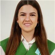 Soy una chica alegre y extrovertida, me gusta enseñar y si es a niños pequeños aún mejor