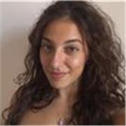 Maestra especializada en psicopedagogía y neurodiversidad con experiencia en intervención con alumnado TEA y TDAH