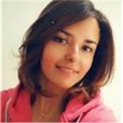 Soy instructora de Pilates suelo y quiromasajista, y adapto mis conocimientos de anatomía a cada clase.