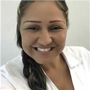 LA PROFESORA IMPARTE CLASE A TODOS LOS SEMESTRES