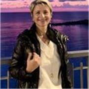 Sono mamma di 3 figli e grande appassionata della lingua inglese che esercito con costanza 