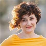 “Clases prácticas de IA y Marketing con docente certificada y 10 años de experiencia en Madrid y remoto.”