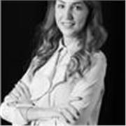 Ciao! Sono Anna, ho un background linguistico internazionale. Parlo inglese e spagnolo a livello avanzato e offro ripetizioni. 