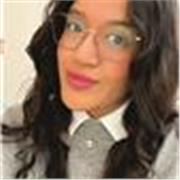 Maestra de modalidad online enfoque en andragogía, dudas sobre uso de plataformas digitales educativas Moodle, Classroom o apps