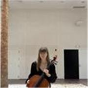 Profesor de violonchelo para todas las edades, no solo de obras clásicas sino de cualquier canción que les guste