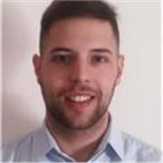 Con una clara vocación por la enseñanza y la transmisión de conocimientos para su aplicación en el entorno profesional.