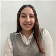 Estudiante de 2º de enfermería en Las Palmas de GC, soy una persona muy dinámica y organizada a la que le gusta mucho el trato directo con personas