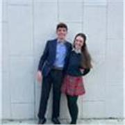 Me gustaría enseñar ESO  y Primaria. Puedo enseñar matemáticas, física y química y dibujo técnico.