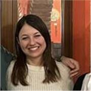 Insegnante di microbiologia e scienze per le superiori, matematica e inglese per le medie