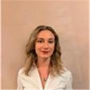 Profesora de inglés con 2 años de experiencia que ofrece clases particulares para niños y adultos online 