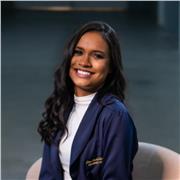 CELTA-zertifizierter Englischlehrerin mit 10 Jahren Erfahrung