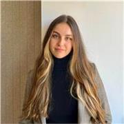 Profesora de apoyo a niños de primaria y la ESO