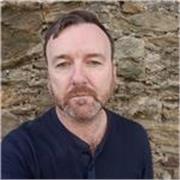 I am a native English speaker and would love to help others with grammar and conversational English