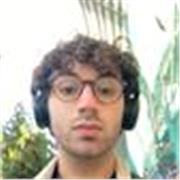 Qualcuno che ti ascolta e che ti sostiene e che mira a farti comprendere le materia
