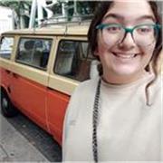 Estoy estudiando magisterio, doy clases de lengua adaptado a la edad y nivel de casa niño y niña. 