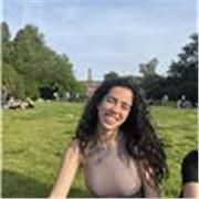 Sono Camilla e offro sostegno per i compiti e lo studio di tutte le materie per elementari e medie principalmente
