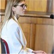 Laureata a pieni voti in Scienze Filosofiche