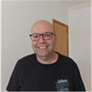 Dou aulas do espanhol para adultos e crianças