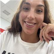 He estudiado cocina y he trabajado de ello también . Me encanta aprender y enseñar . Me gusta mucho trabajar con niños .