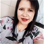 Profesor como apoyo escolar para niños de educación primaria de forma virtual