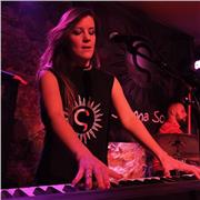 Profesora de piano apta para todos los niveles y edades